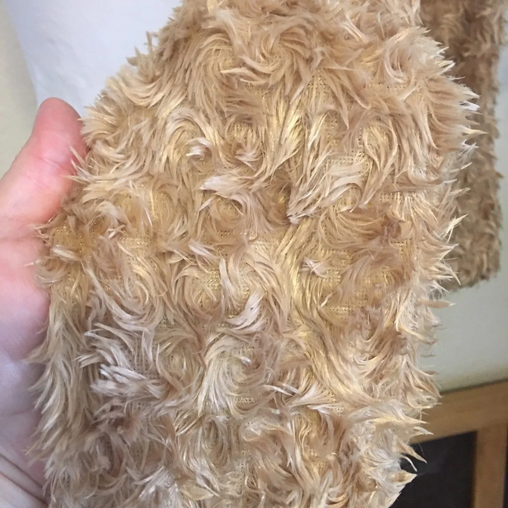 Gorgeous golden faux fur scarf wrap 5”x74”